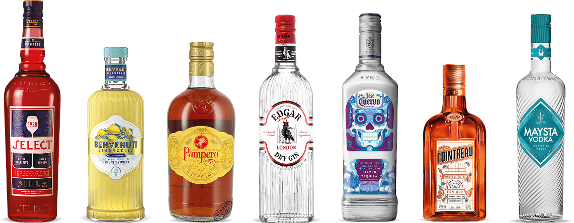 La selezione di bottiglie Montenegro: Select, Benvenuti Limoncello, Pampero, Edgar London Dry Gin, Jose Cuervo Silver Tequila, Cointreau e Maysta Vodka